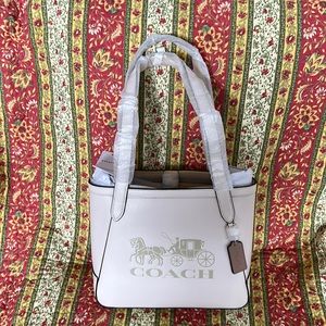 NWT Cream Coach Leather Tote 27 Brand New